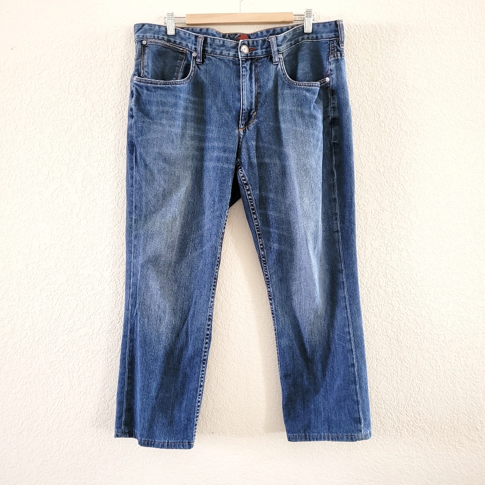 Tommy Bahama Straight Fit Jeans Size 38